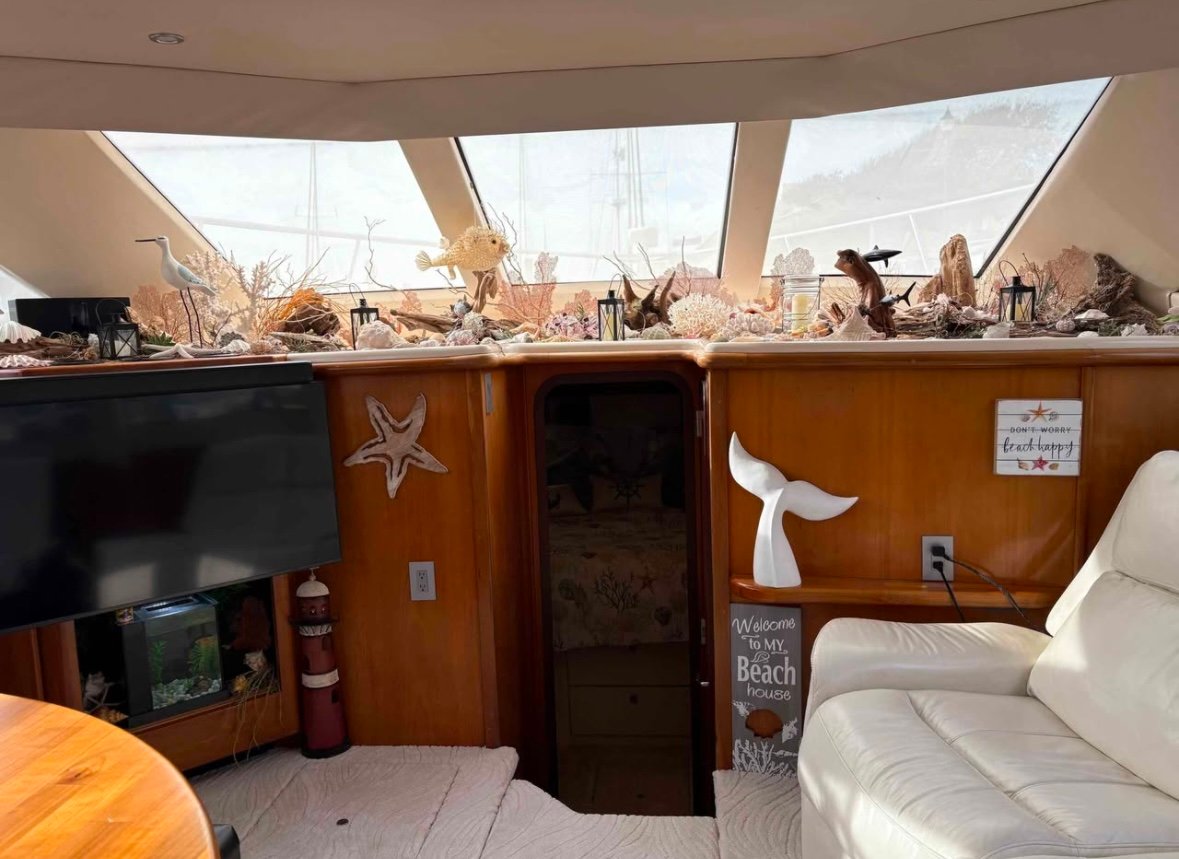 2000 Carver 504 thumbnail