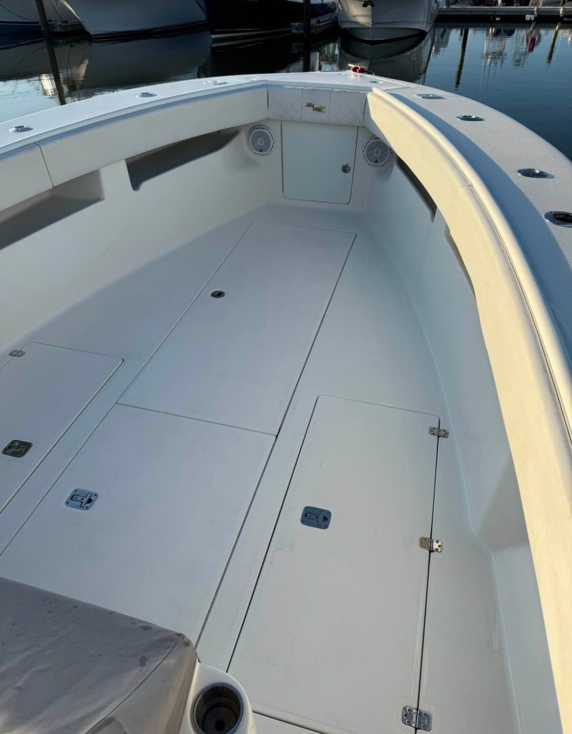 2016 SeaVee 340 thumbnail