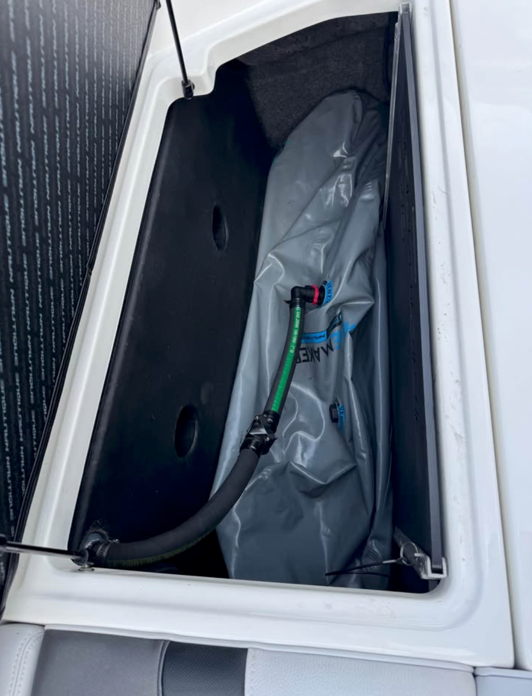 2018 Super Air Nautique Nautique 210 thumbnail